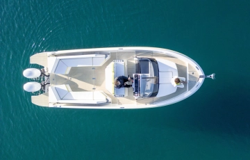 Zephyr Boats Z900 usado à venda