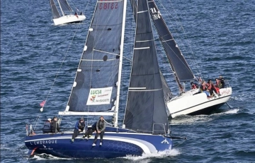 Jeanneau Sun Fast 3300 usado à venda