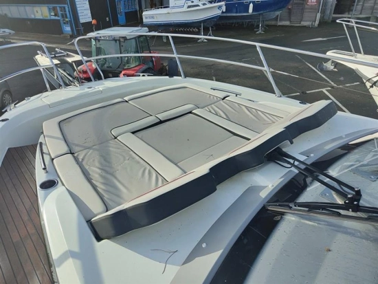 Jeanneau Cap Camarat 10.5 WA de segunda mano en venta