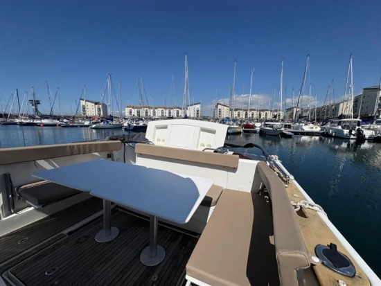 Jeanneau Merry Fisher 855 Marlin de segunda mano en venta