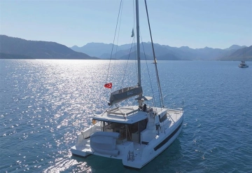 CATANA BALI 4.2 usado à venda