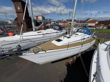 Bavaria Yachts 38 Exclusive usado à venda