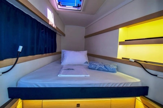 Fountaine Pajot LUCIA 40 usado à venda