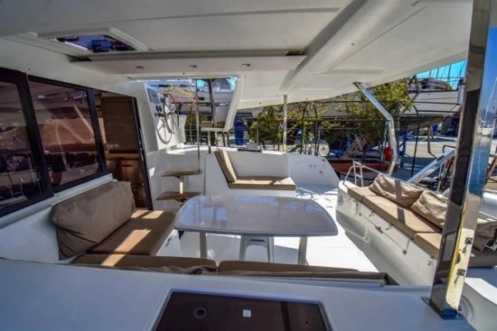 Fountaine Pajot LUCIA 40 usado à venda
