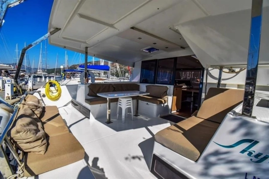 Fountaine Pajot LUCIA 40 usado à venda