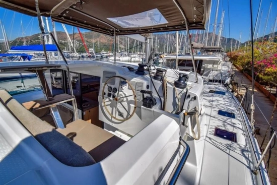 Fountaine Pajot LUCIA 40 usado à venda