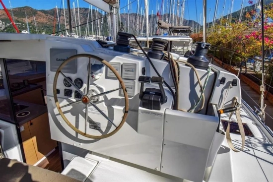Fountaine Pajot LUCIA 40 usado à venda