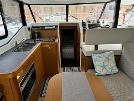 Beneteau Swift Trawler 30 usado à venda