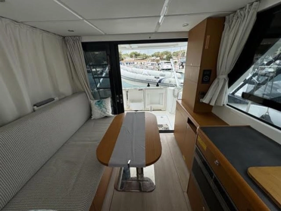 Beneteau Swift Trawler 30 usado à venda