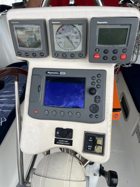 Beneteau Oceanis 393 usado à venda