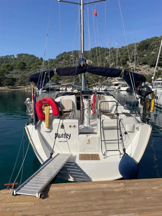 Beneteau Oceanis 393 usado à venda