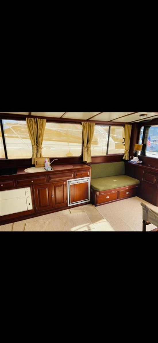 LOBSTER 46 FLYBRIDGE usado à venda