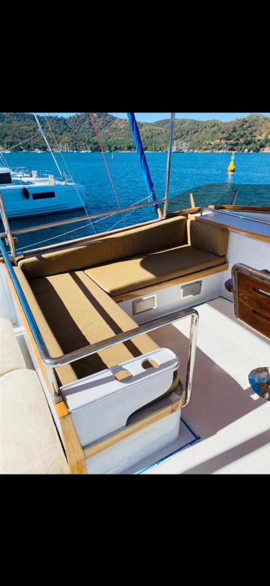 LOBSTER 46 FLYBRIDGE usado à venda