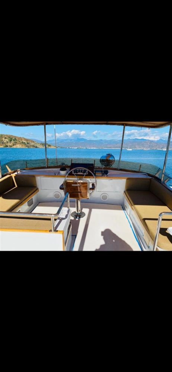 LOBSTER 46 FLYBRIDGE usado à venda