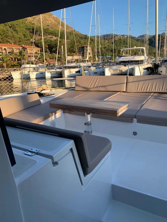 Catana BALI 4.8 usado à venda