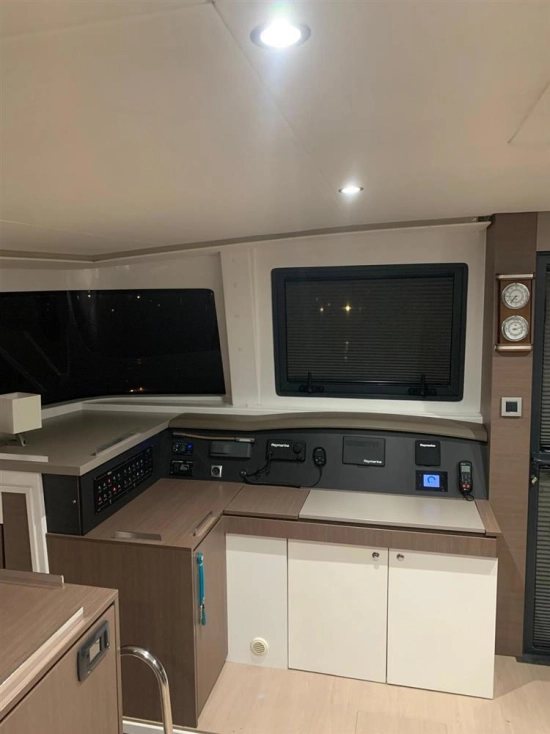 Catana BALI 4.8 usado à venda