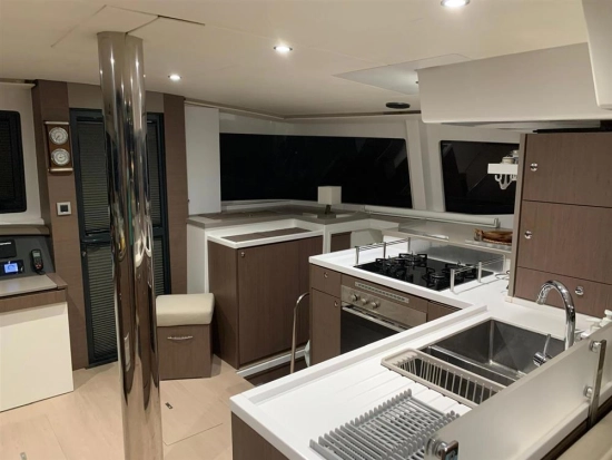 Catana BALI 4.8 usado à venda
