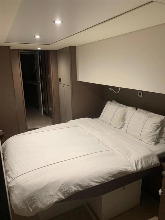 Catana BALI 4.8 usado à venda