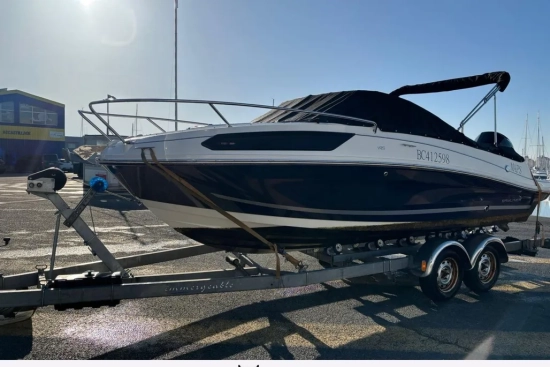 Bayliner VR5 CUDDY usado à venda