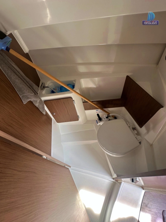 Beneteau Antares 7 usata in vendita