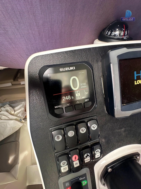 Beneteau Antares 7 usata in vendita