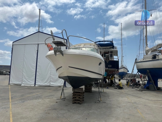 Jeanneau Leader 805 usado à venda