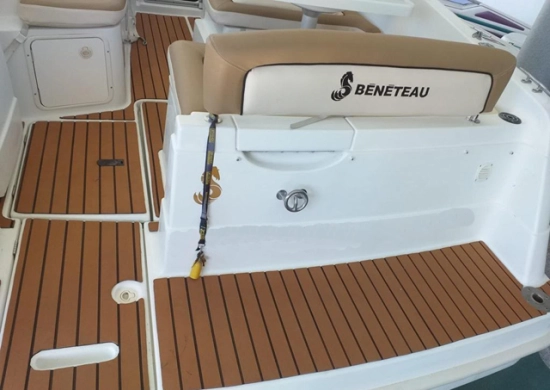 Beneteau Flyer 701 usata in vendita