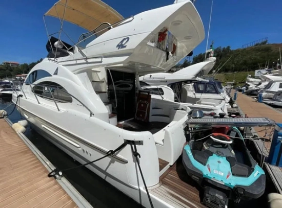 Azimut 42 Fly usado à venda