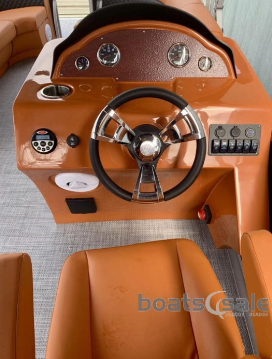 Triton Boats BC25 de segunda mano en venta