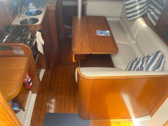 Beneteau Oceanis 320 usata in vendita
