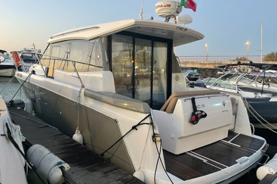 Jeanneau NC9 usata in vendita