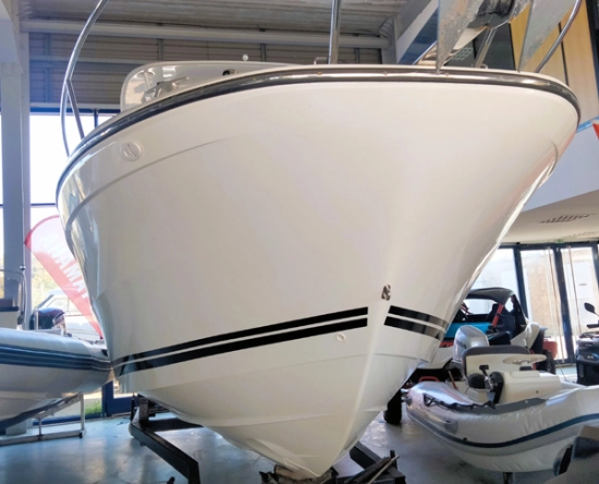 Jeanneau Cap Camarat 9.0 CC de segunda mano en venta