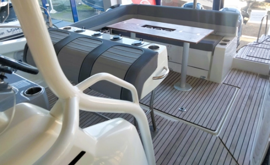 Jeanneau Cap Camarat 9.0 CC de segunda mano en venta
