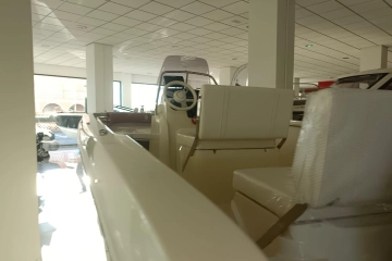 Invictus Yacht Capoforte 190 Fx nuevo en venta