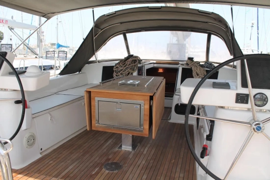 Dufour Yachts 520 usata in vendita