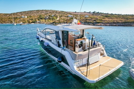 Sealine C330 de segunda mano en venta