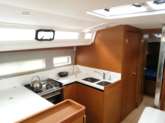 Jeanneau Sun Odyssey 440 usado à venda