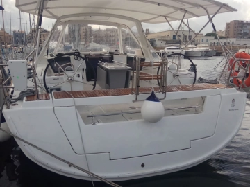 Beneteau Oceanis 45 nuevo en venta