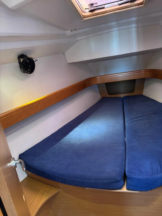 Custom Sun Odyssey 39i usado à venda