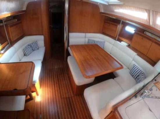 Jeanneau Sun Odyssey 43 Legend usado à venda