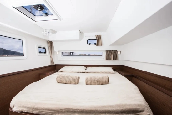 Lagoon 42 usado à venda