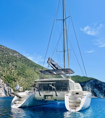 Lagoon 500 usata in vendita