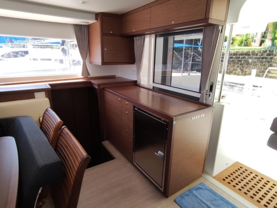 Lagoon 450F usata in vendita
