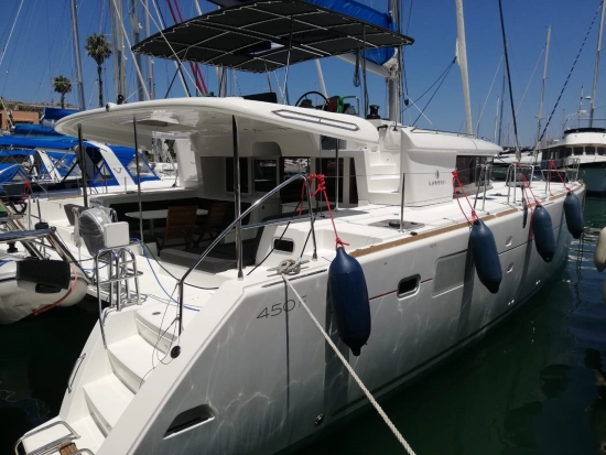Lagoon 450F usata in vendita