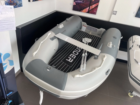 3D Tender Twin Fastcat 280 nuevo en venta