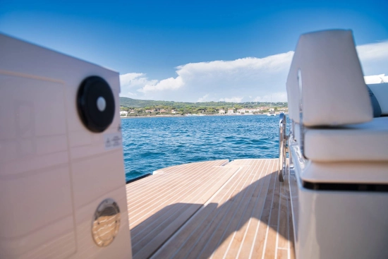 Cayman Yachts 540WA nuevo en venta