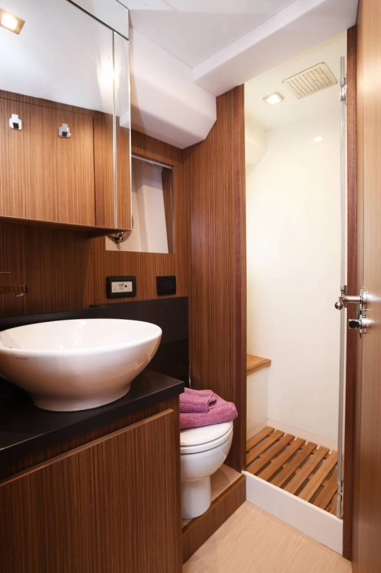 Cayman Yachts F520 Flybridge nuevo en venta