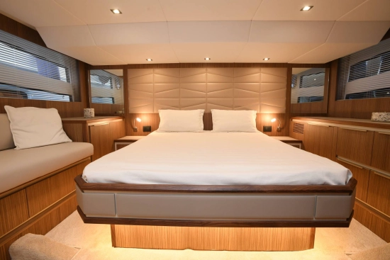 Cayman Yachts F520 Flybridge nuevo en venta
