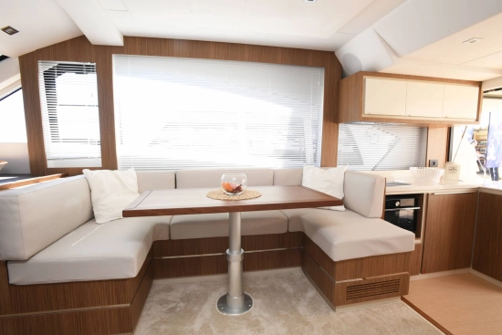 Cayman Yachts F520 Flybridge nuevo en venta