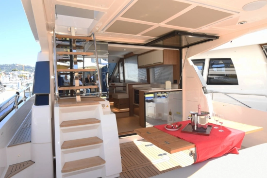 Cayman Yachts F520 Flybridge nuevo en venta